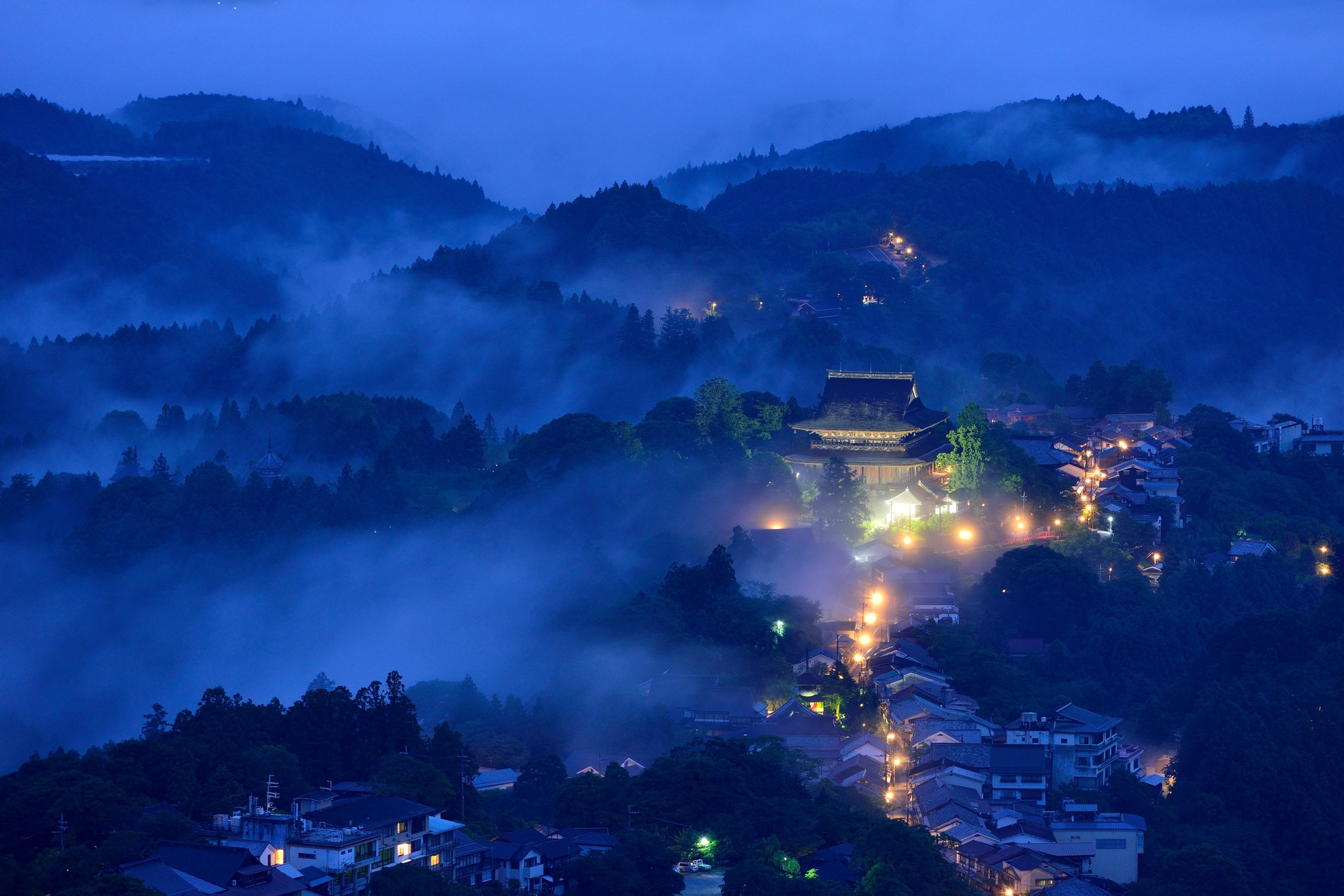 金峯山寺蔵王堂