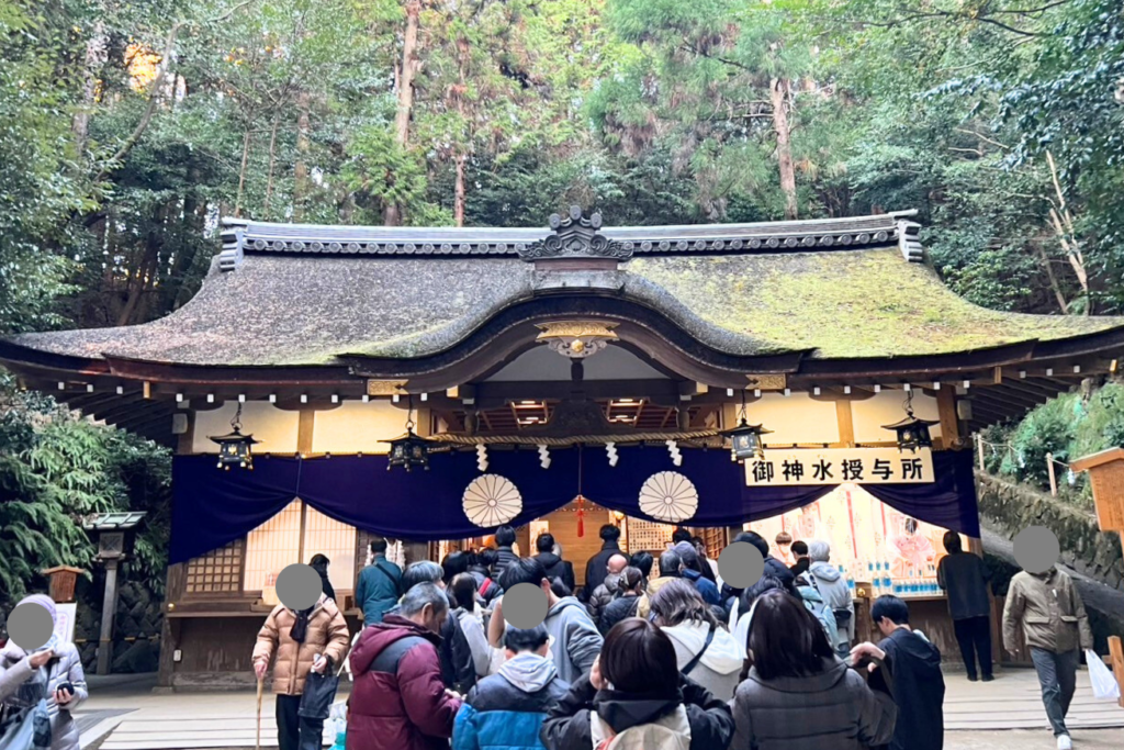 狭井神社 (さいじんじゃ)